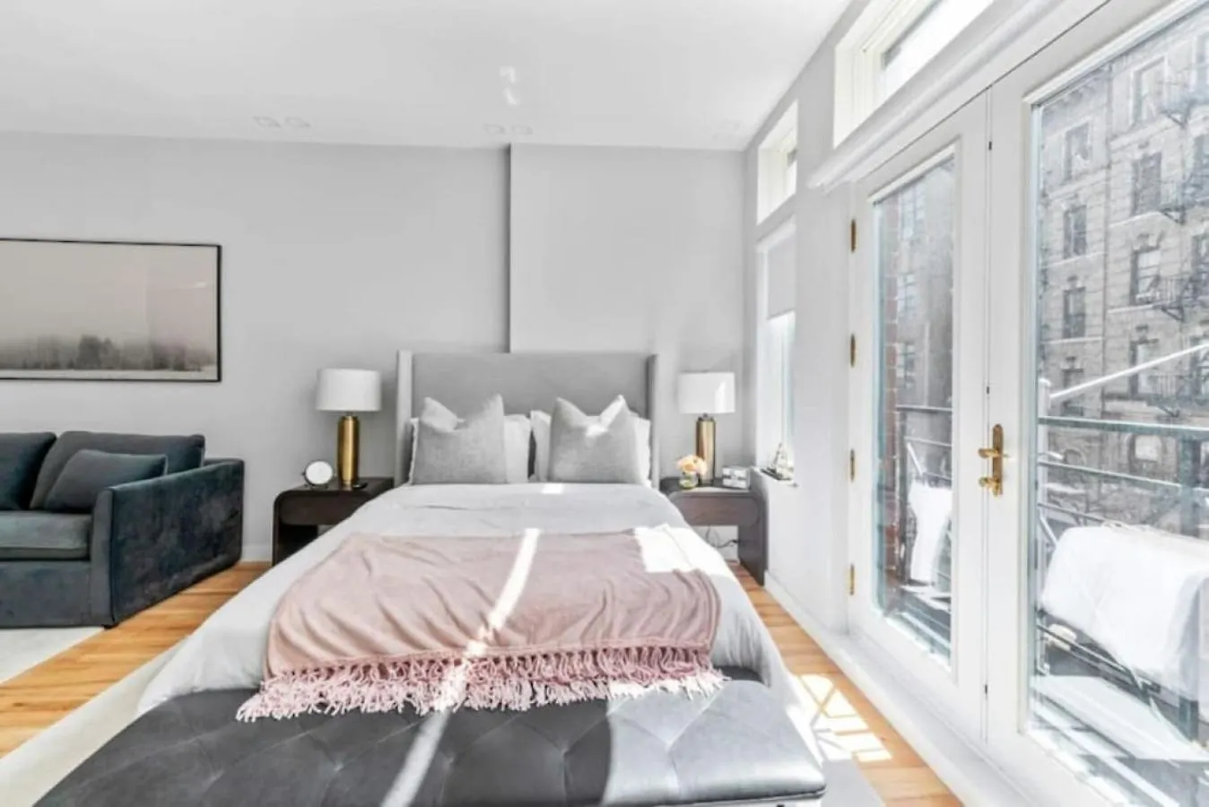 Luxe Studio W Juliet Balcony In Upper East New York Hotel